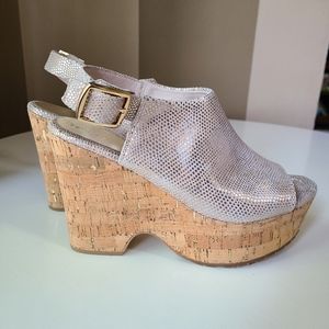 Donald J Pliner Wedges
